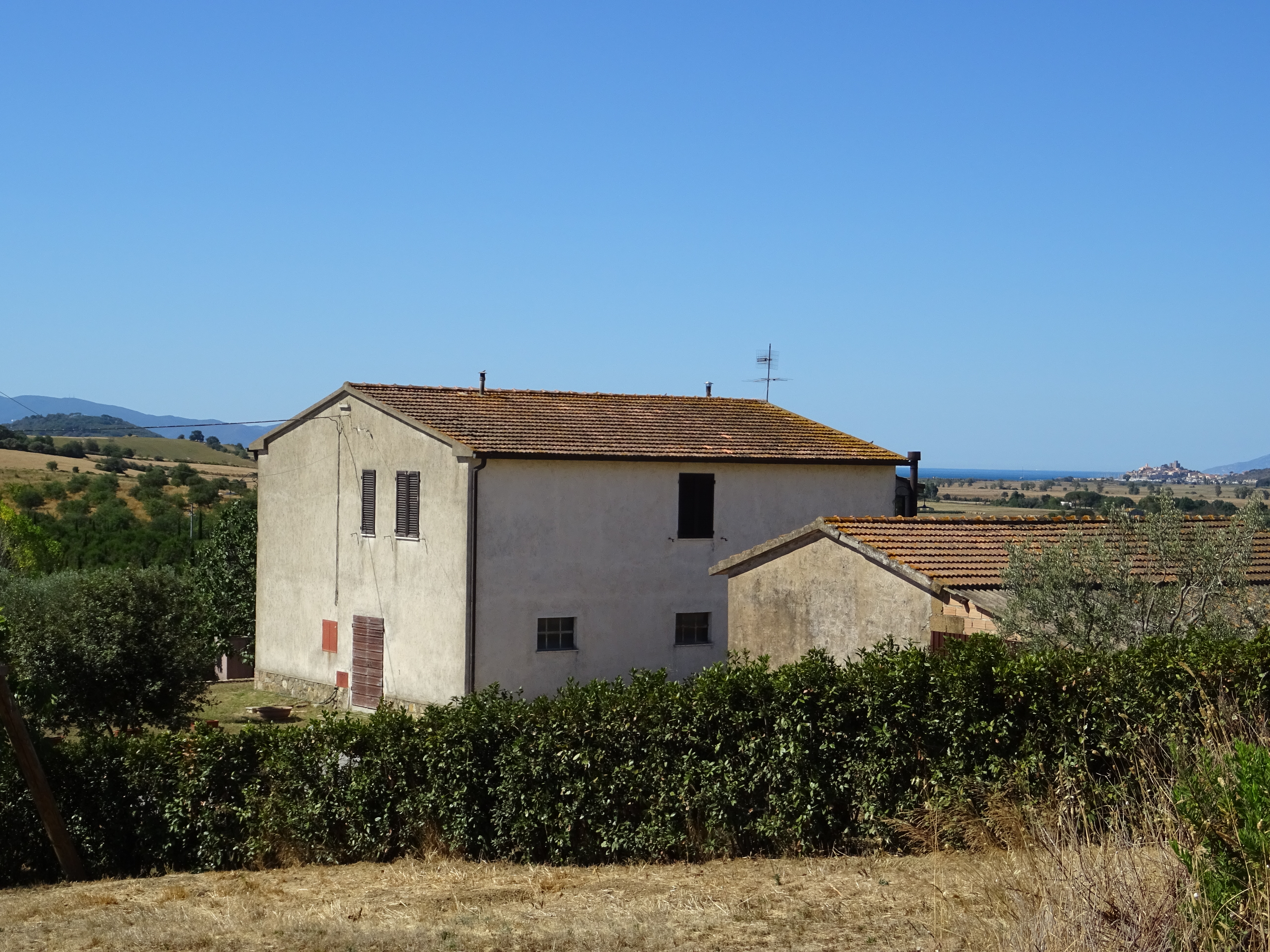 CASALE CON VISTA MARE