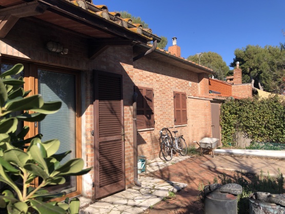 6 Stanze da Letto Stanze da Letto, ,4 BathroomsBathrooms,Casale,In Vendita,1087