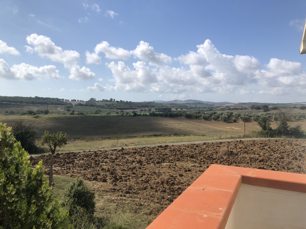 CASALE IN VENDITA A POCHI KM. DA MAGLIANO IN TOSCANA