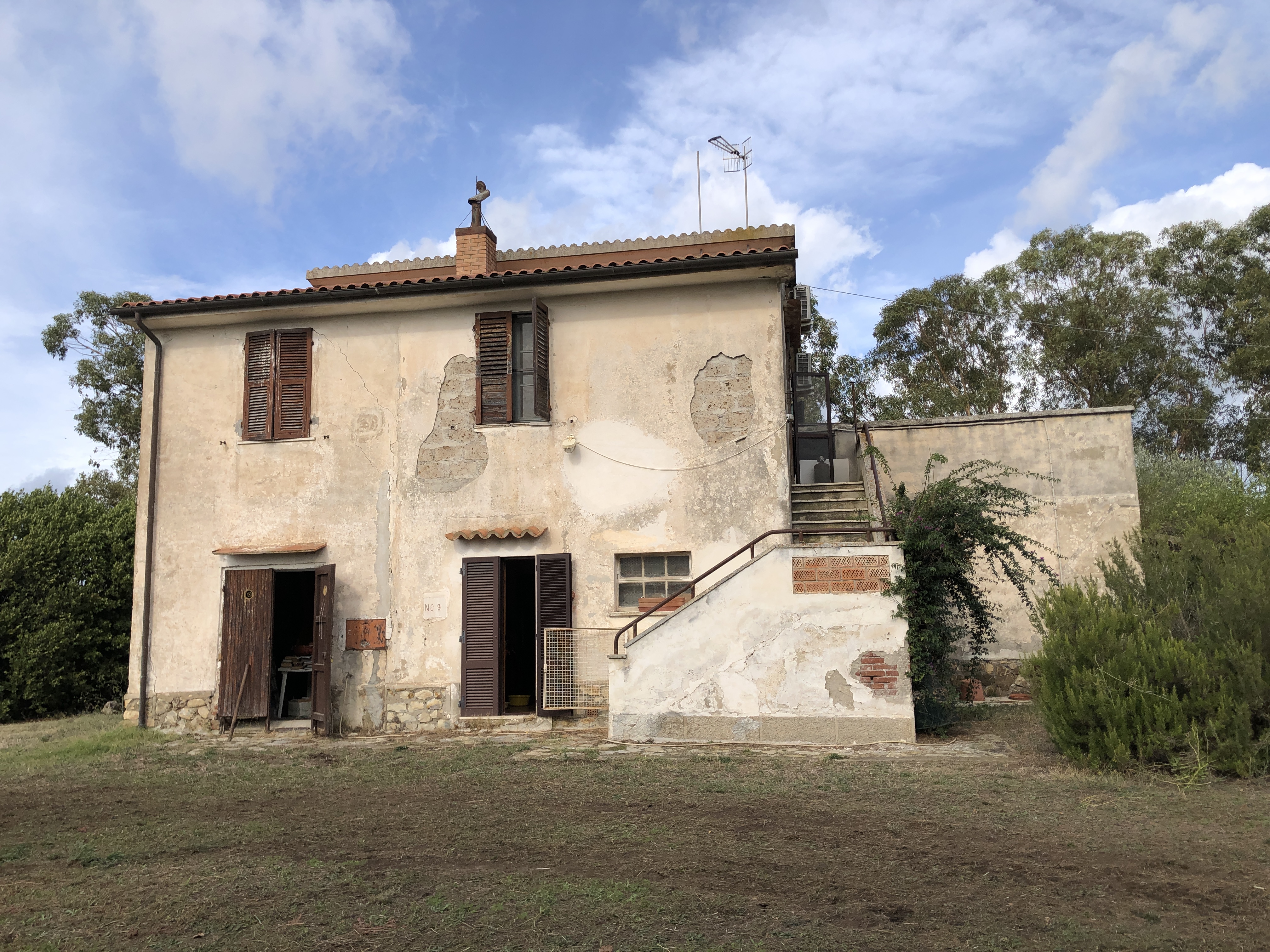 CASALE TRA MAGLIANO IN T.NA ED IL MARE